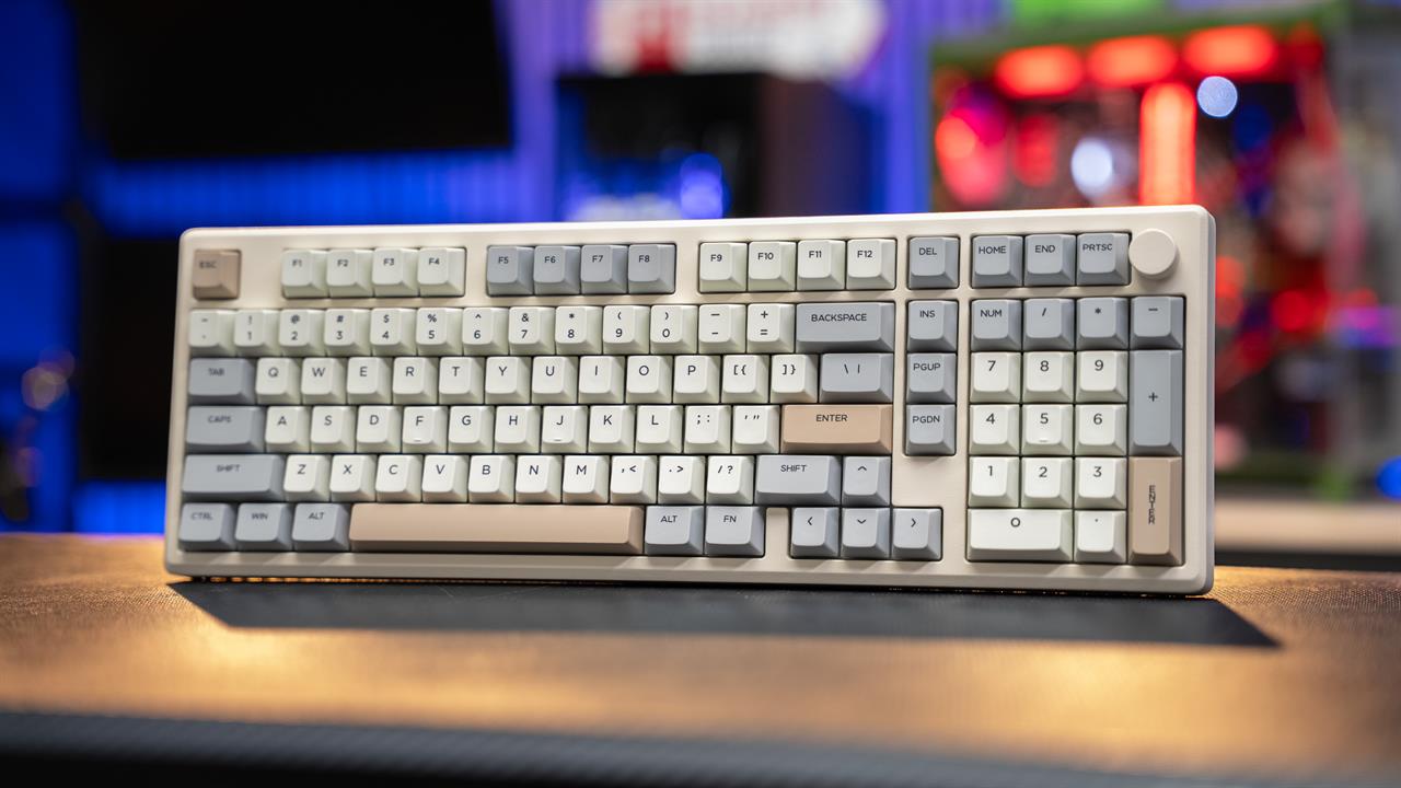 Buying Guide: A Quick Hands-On with the Epomaker Galaxy100